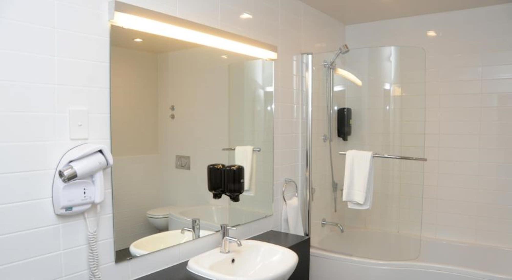 Emerald Hotel Gisborne Bagian luar foto